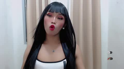 Khianna online show from June 20, 1:03 pm