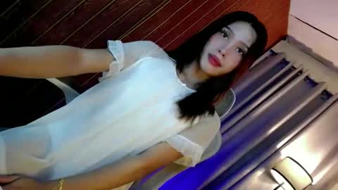 hot_olivia69 online show from June 5, 4:57 pm