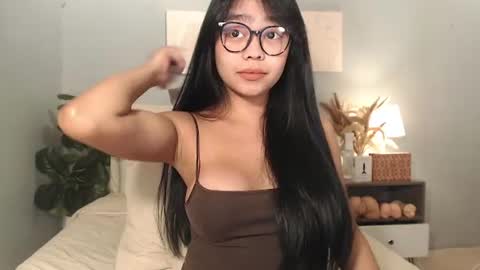 hotasian_gabby69 online show from July 21, 12:13 am