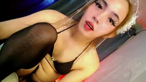 hotfucking_queen1111 online show from June 18, 9:14 am
