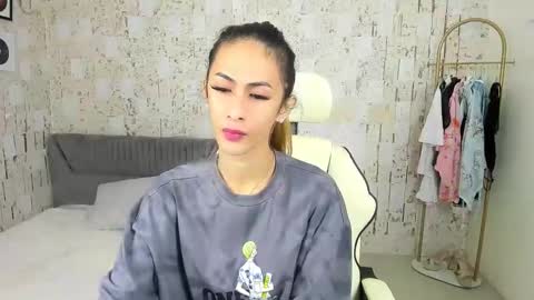 YOUR ONE AND ONLY TRINITY online show from December 14, 11:18 am