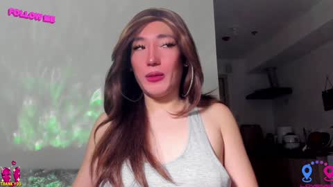 Snapshot of hottycrishinaxx chatting on January 20, 9:35 am crishinahotty online show from January 20, 9:35 am