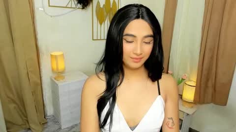 drea  online show from November 25, 2:46 am