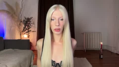 Alice help me reach 100 likes  online show from June 15, 10:45 pm