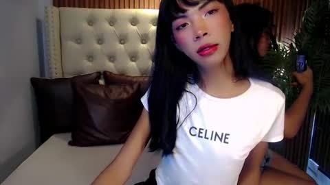 huxley_elenoise online show from July 20, 10:56 pm