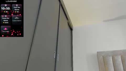 Juliiiiian online show from March 13, 3:28 pm