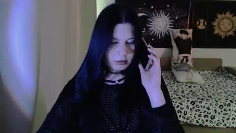 Vella online show from August 3, 3:51 pm