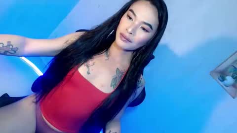 Mae online show from April 10, 5:18 pm