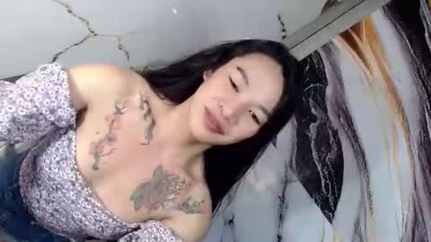 Mae online show from June 8, 4:56 am