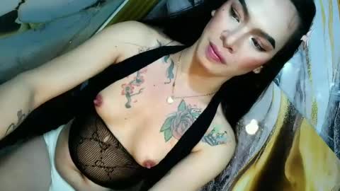 Mae online show from July 6, 4:20 pm