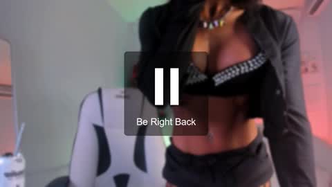  IRMA  FOLLOW ME  online show from December 17, 9:09 pm