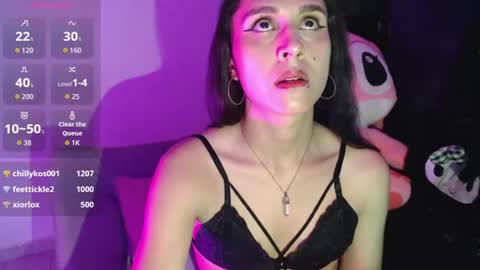 Isabella Hall online show from August 1, 12:22 am