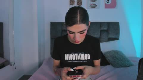 Isabella Moon9 online show from June 5, 11:38 am