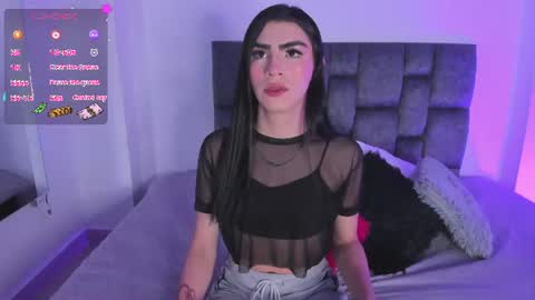 Isabella Moon9 online show from June 12, 12:15 pm