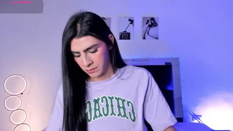 Isabella Moon9 online show from July 17, 12:22 pm