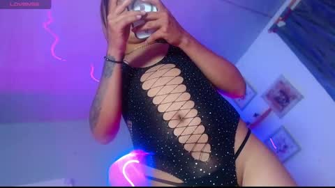 isabelladoll115  INSTAGRAM online show from February 21, 9:18 pm