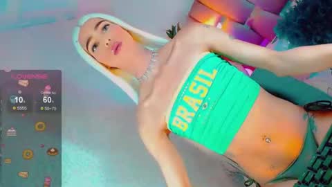 isabellagirs online show from June 17, 12:17 pm