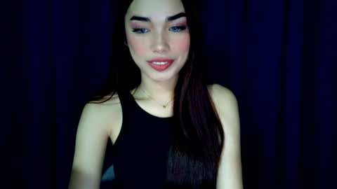 Isabelle online show from July 1, 2:50 pm