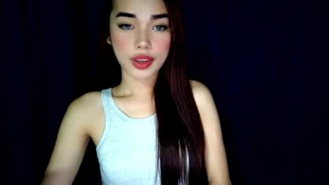 Isabelle online show from July 5, 4:02 pm