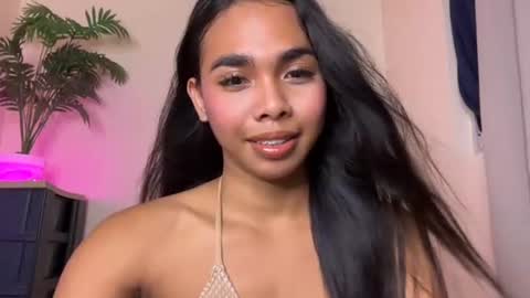 Alona online show from July 7, 10:30 am