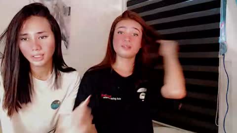 its_me_luna1111 online show from June 9, 1:38 am
