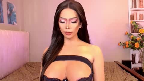 itsme_pearl69 online show from March 24, 2:33 pm