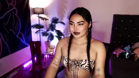 itsmemoiraa69 online show from February 26, 4:45 pm