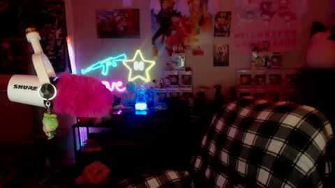 Nicki Foxx online show from October 24, 4:28 am