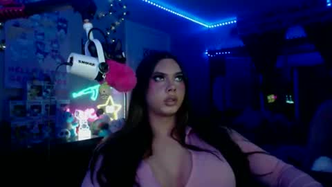 Nicki Foxx online show from November 7, 2:22 am