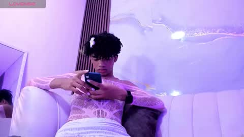 Ivon online show from November 8, 4:40 pm