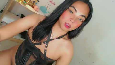 Snapshot of ivory_delight chatting on October 18, 3:37 pm ivory_delight online show from October 18, 3:37 pm