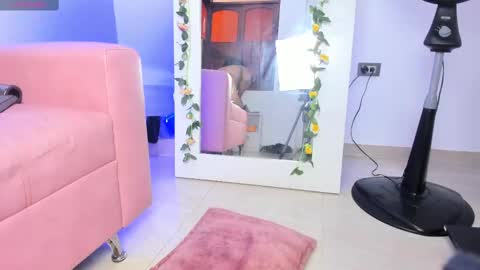 IVVY online show from February 26, 7:49 pm