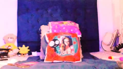 Jaina Albany online show from June 20, 9:01 am