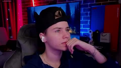 Jean online show from July 28, 4:39 pm