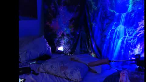 Jennie bttmcd online show from April 19, 9:10 am