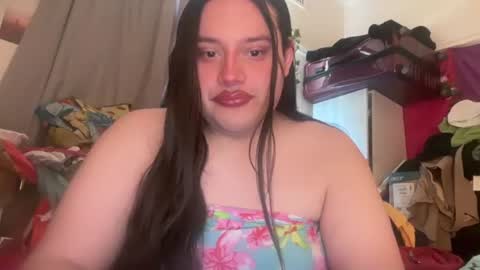 jennifer_robbie online show from July 12, 4:27 am