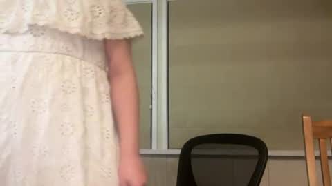 jennifer_robbie online show from July 15, 7:57 am