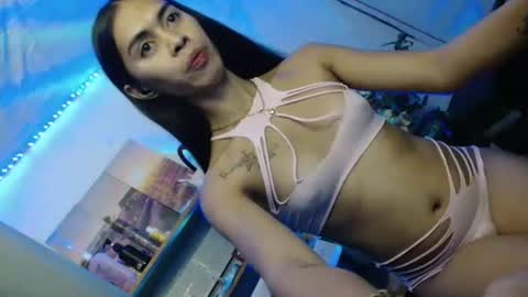 PRETTY JENNY online show from March 22, 9:52 pm