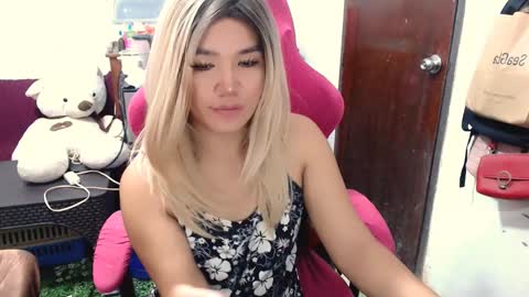 Jenny online show from December 10, 11:53 pm