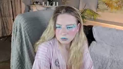 jes_solar online show from June 22, 3:25 am