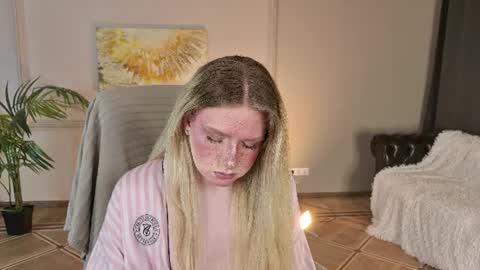 jes_solar online show from July 11, 9:41 pm
