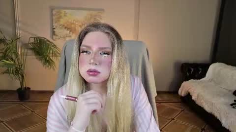 jes_solar online show from July 16, 9:10 pm