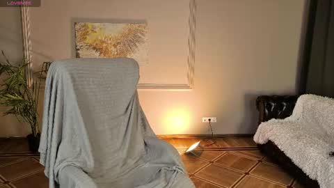 jes_solar online show from July 17, 9:10 pm