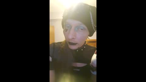 Jess Demoness online show from June 8, 5:51 am