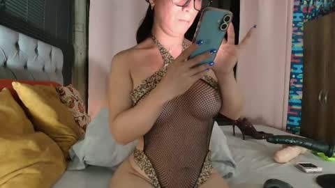 jessica_ts_vip online show from June 5, 3:54 am