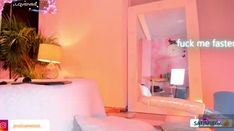 JESSI AND NAOMI online show from June 18, 5:30 am