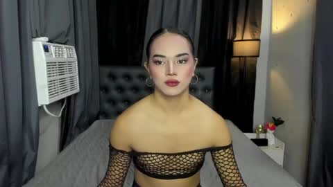 JHENA online show from July 28, 8:54 am
