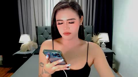 julie online show from April 21, 1:53 am