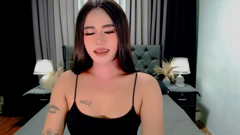 julie online show from April 21, 11:33 pm