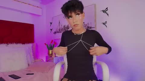 Jonas  online show from November 13, 2:25 pm